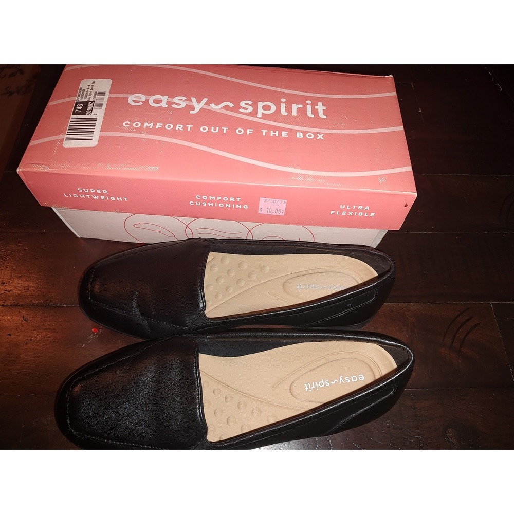 Easy Spirit Women's Slip On Size 7W Devitt Smooth Leather Loafers Flat Black